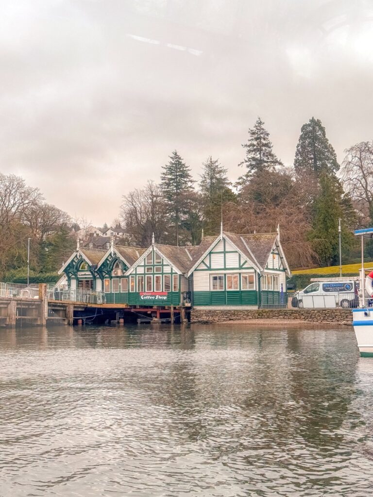 cruise in windermere