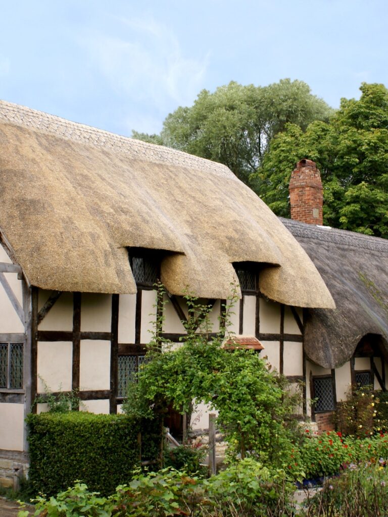 Anne Hathawayβs Cottage