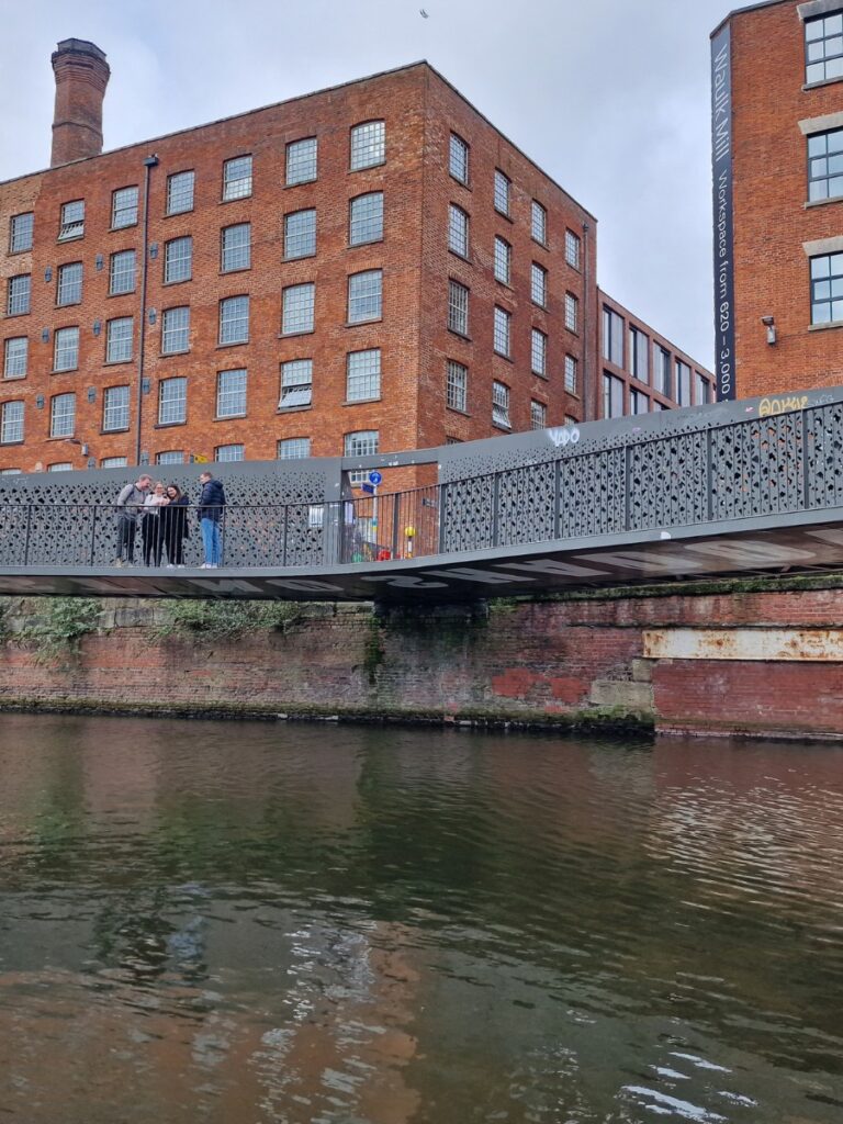 cast no shadow bridge