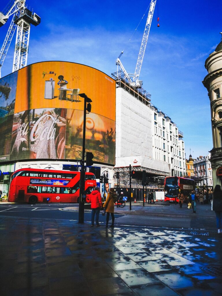 piccadilly circus