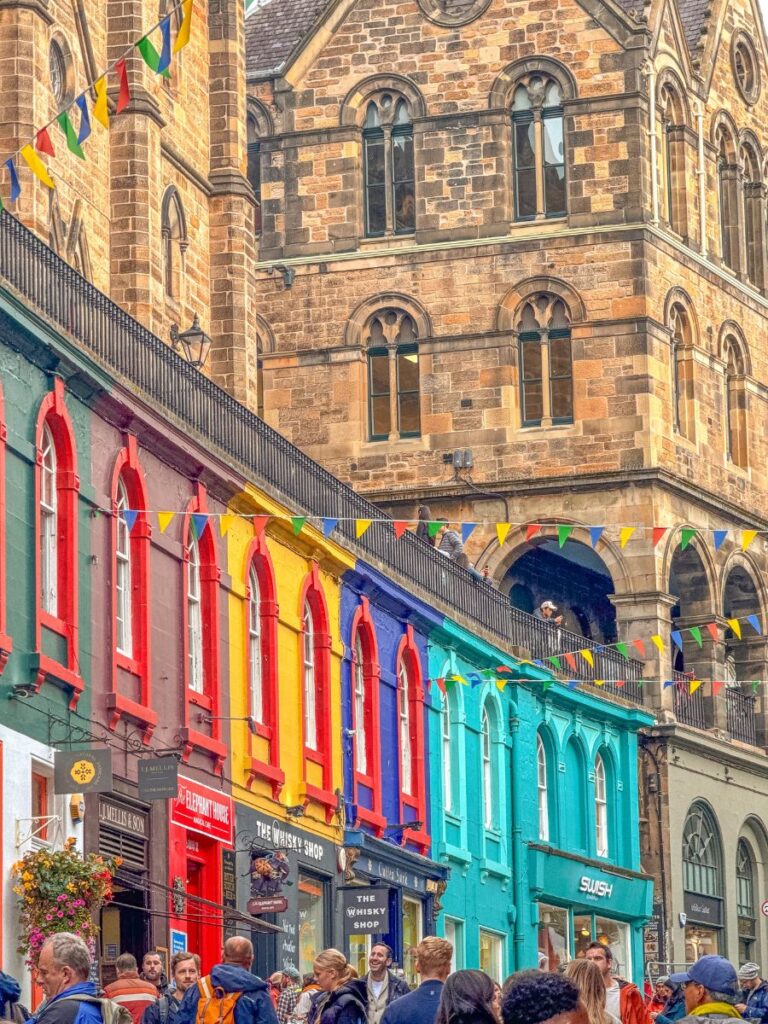 victoria street in edinburgh