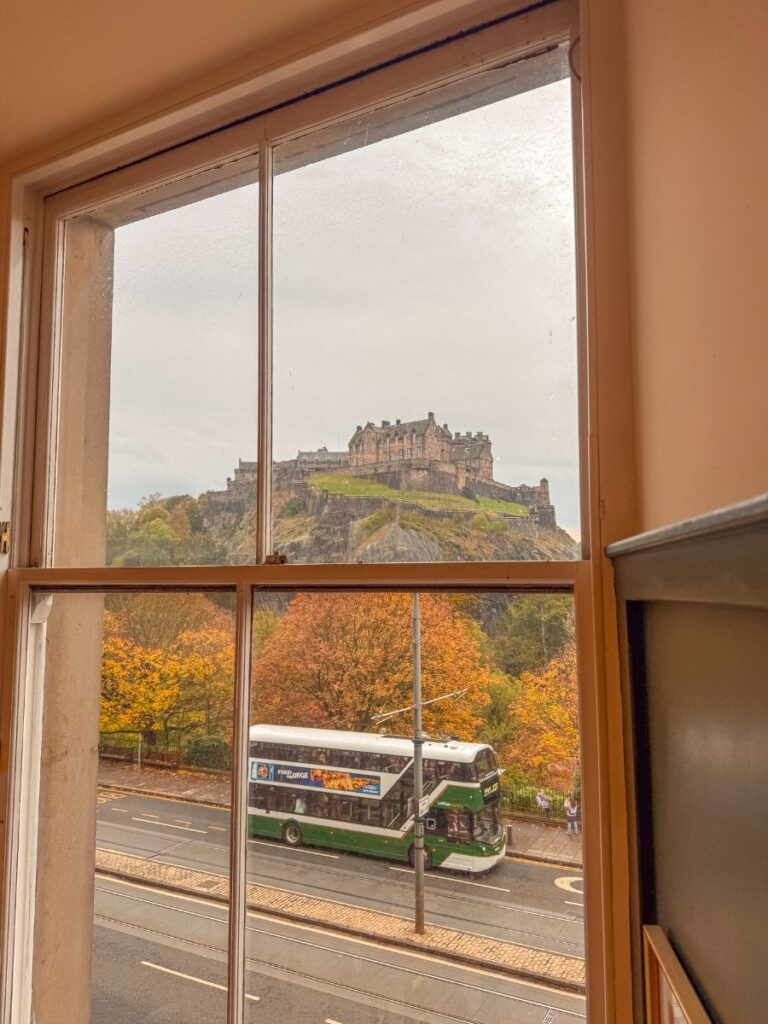 waterstone cafe in edinburgh